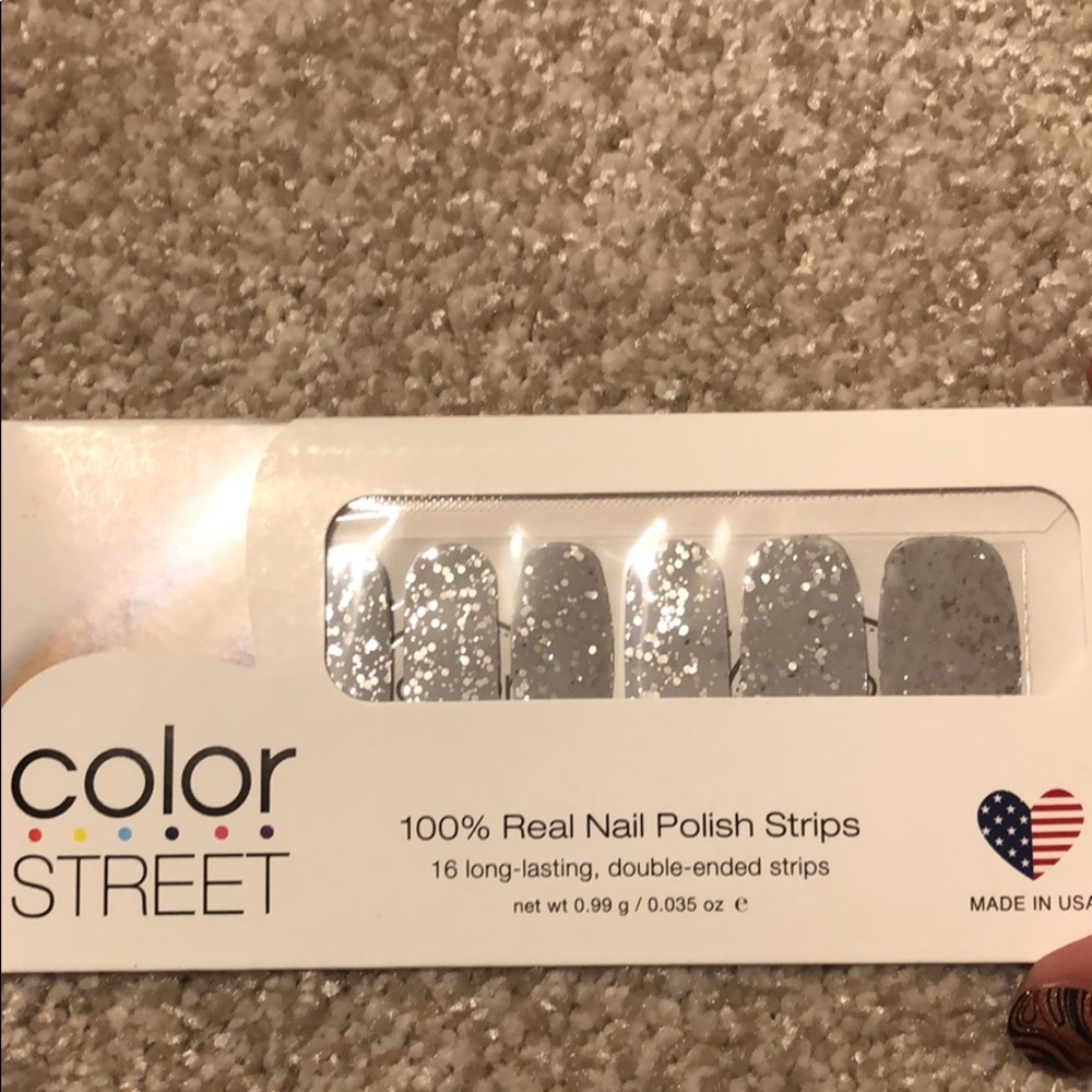 Color street nail strips